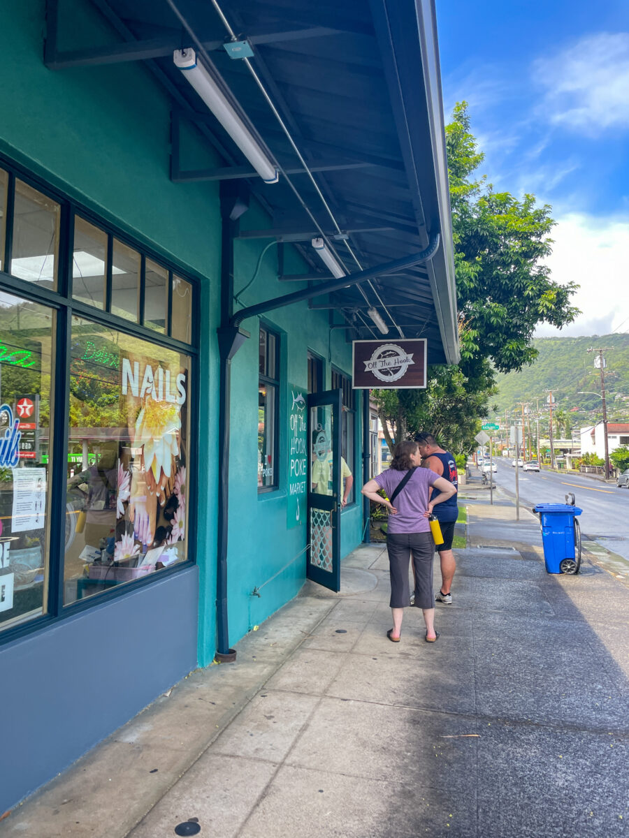 Appearance of the shop Off the Hook Poke Market