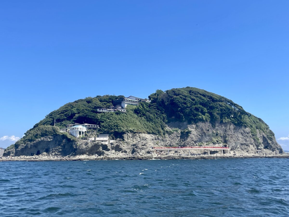 江ノ島の裏側の景色