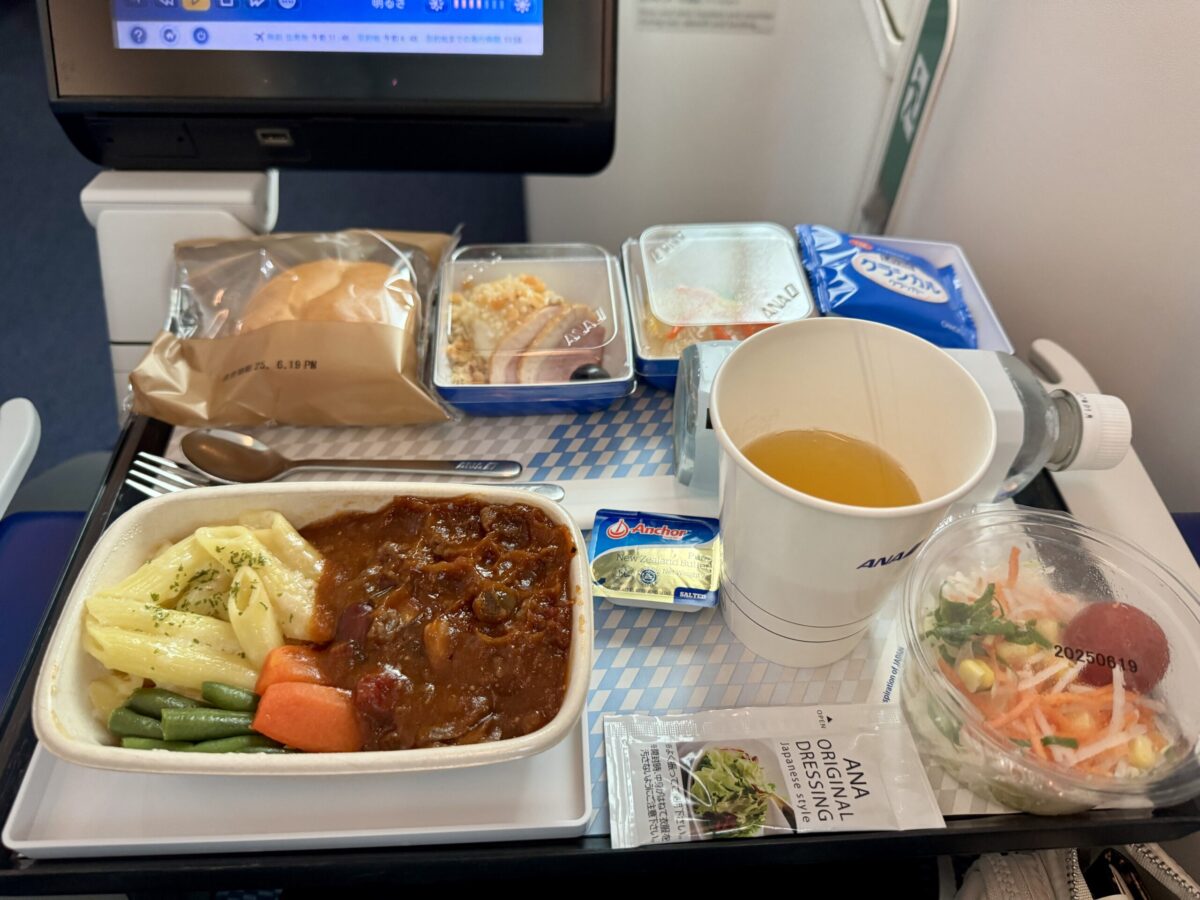 1回目の機内食